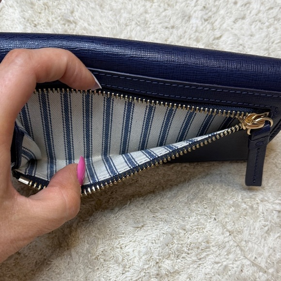 NWOT Dooney & Bourke Dark Blue Saffiano Continental Wallet - Picture 6 of 12